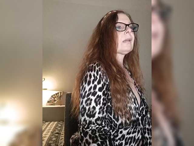 HelenBerg's BongaCams show and profile