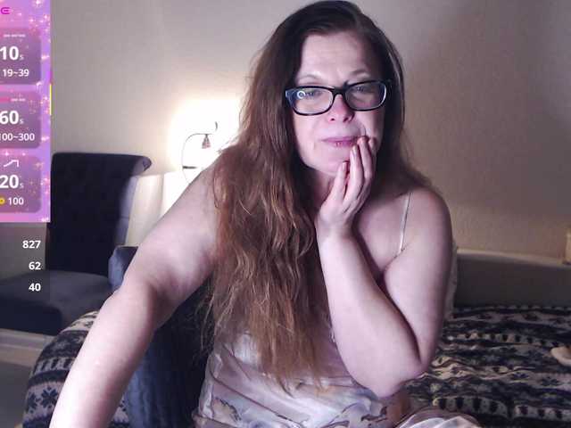 HelenBerg's BongaCams show and profile