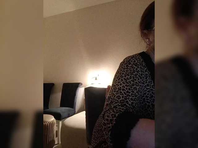 HelenBerg's BongaCams show and profile