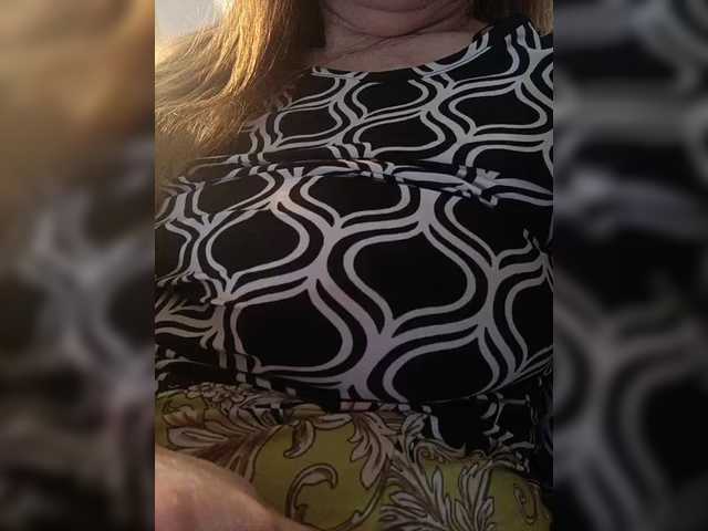 HelenBerg's BongaCams show and profile