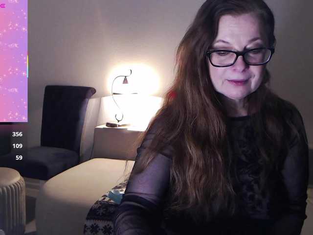 HelenBerg's BongaCams show and profile