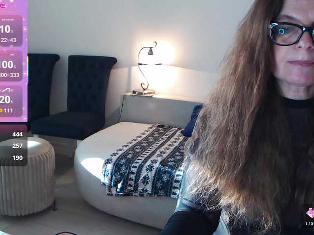 HelenBerg's BongaCams show and profile