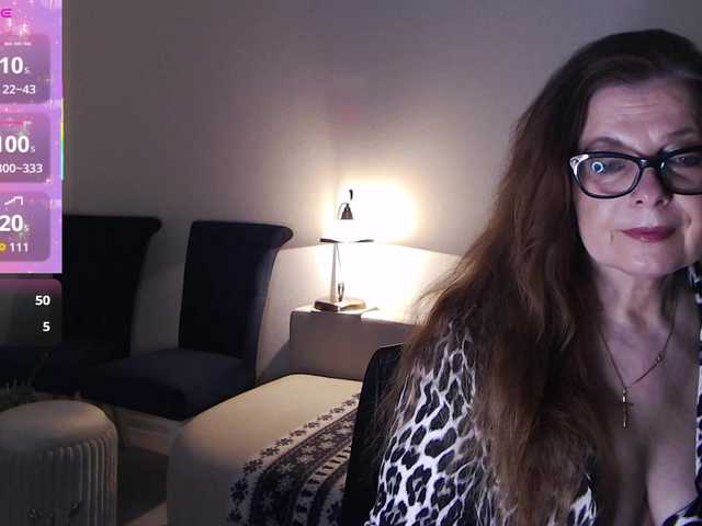 HelenBerg's BongaCams show and profile