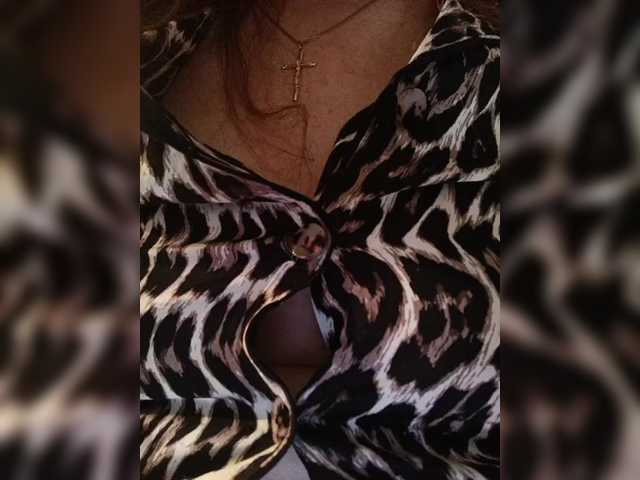 le modèle HelenBerg est en webcam porno dans un show sur le site bongacams, il possède les tags suivants: White/Caucasian,Redhead,Shaved