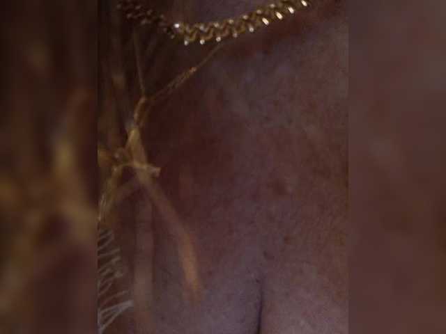 HelenBerg's BongaCams show and profile