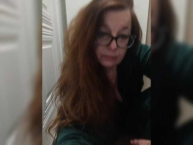 HelenBerg's BongaCams show and profile