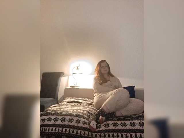 HelenBerg's BongaCams show and profile