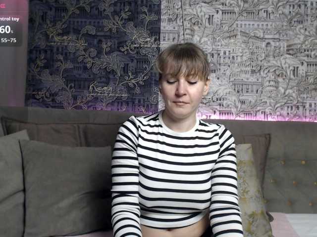 mandyfoxxx's BongaCams show and profile