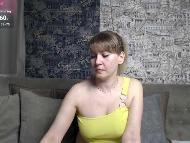mandyfoxxx's BongaCams show and profile