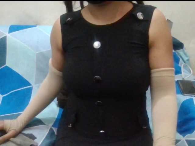 le modèle Anjali_dogra est en webcam porno dans un show sur le site bongacams, il possède les tags suivants: Indian,Brunette,Trimmed