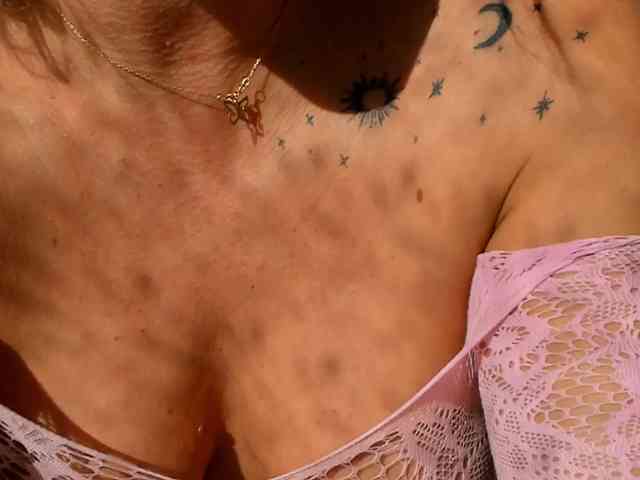 Alessia-Ale webcam