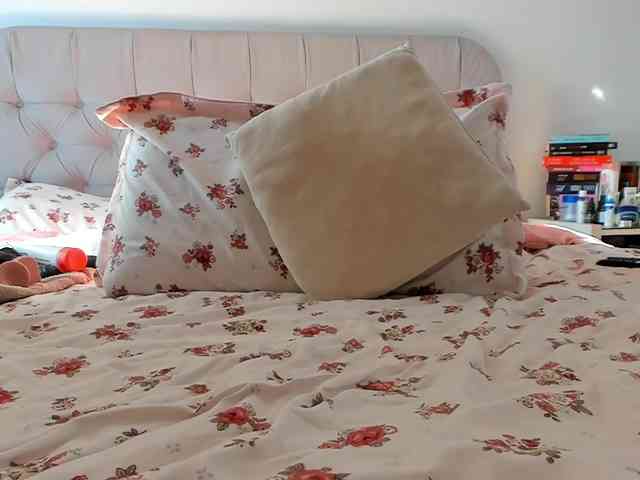 Alessia-Ale webcam