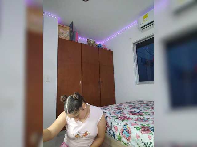 sharadreams's BongaCams show and profile