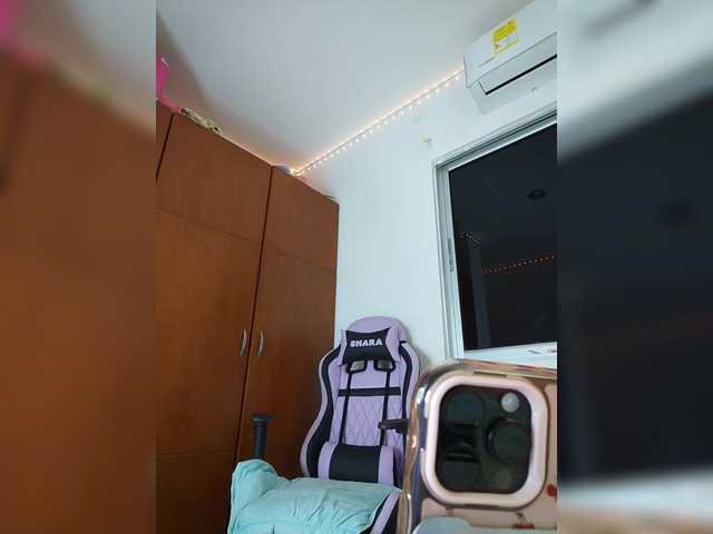 sharadreams's BongaCams show and profile