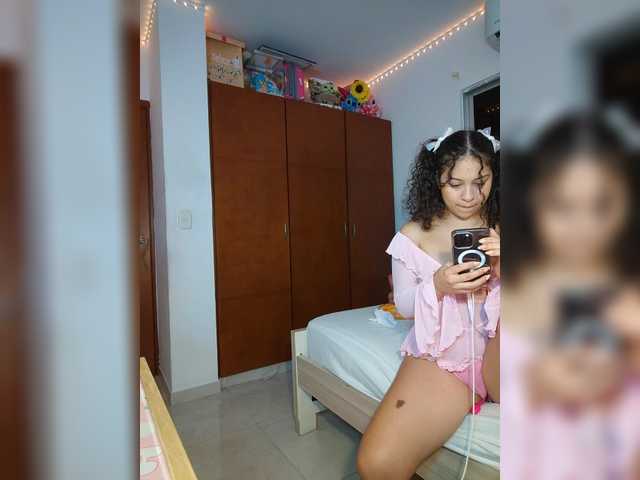 sharadreams on BongaCams 