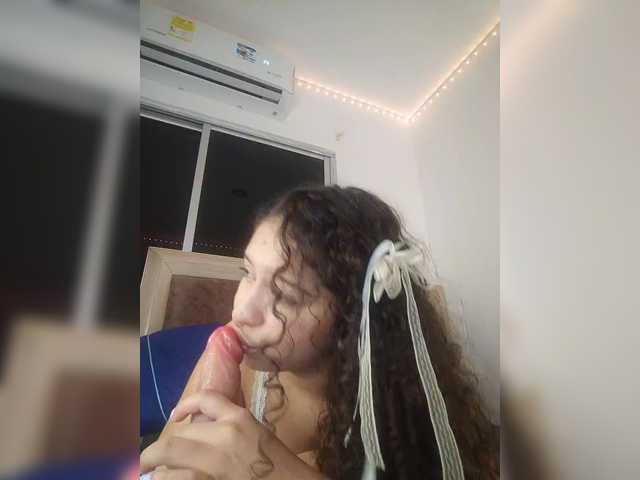 sharadreams live cam profile