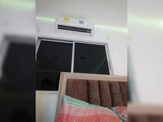 sharadreams's BongaCams show and profile