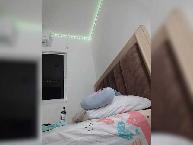 sharadreams's BongaCams show and profile