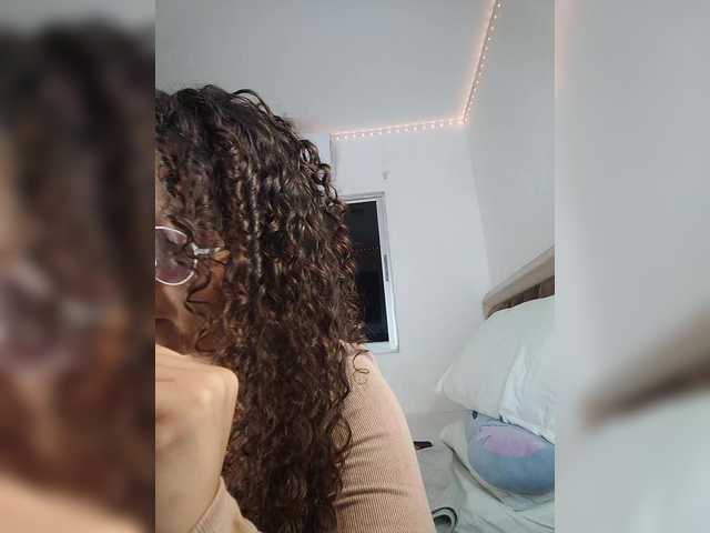 sharadreams's BongaCams show and profile