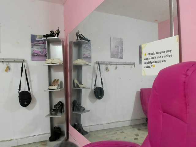 SOY-KIM's BongaCams show and profile