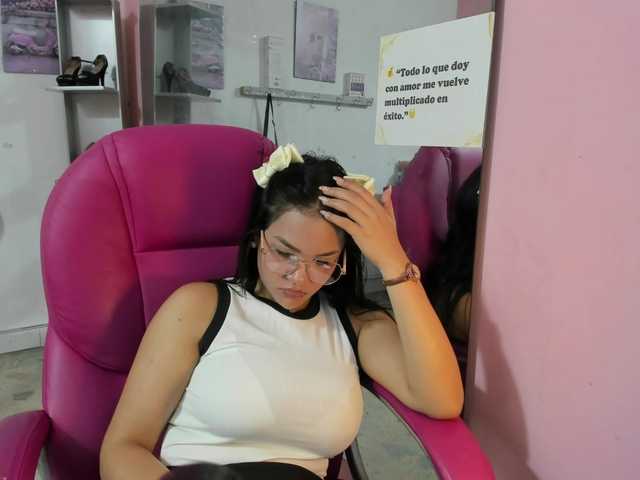 SOY-KIM's BongaCams show and profile