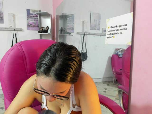 SOY-KIM's BongaCams show and profile