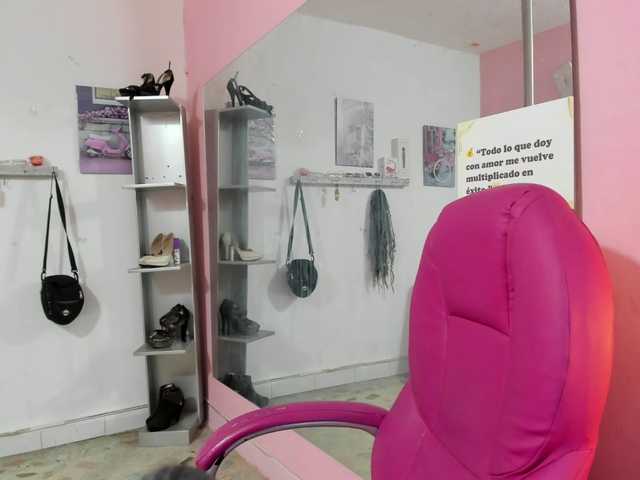 SOY-KIM's BongaCams show and profile