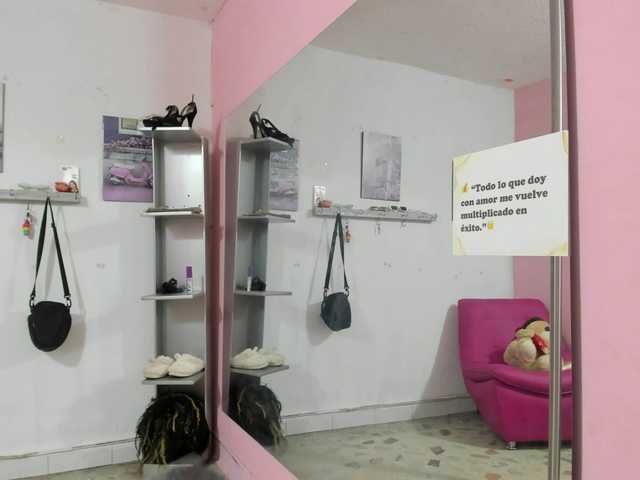 SOY-KIM Live Cam on BongaCams