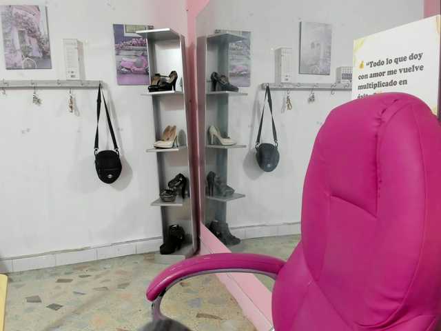 SOY-KIM's BongaCams show and profile