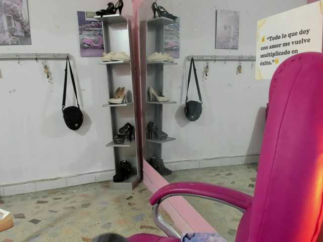 SOY-KIM's BongaCams show and profile