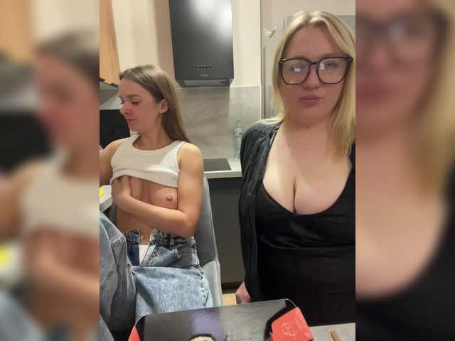 Sonya699 live cam