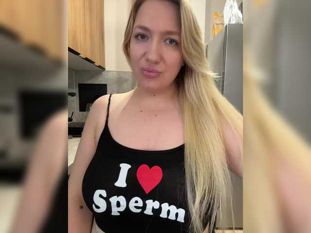 Admire BongaCams's Sonya699 Sonya699 from BongaCams