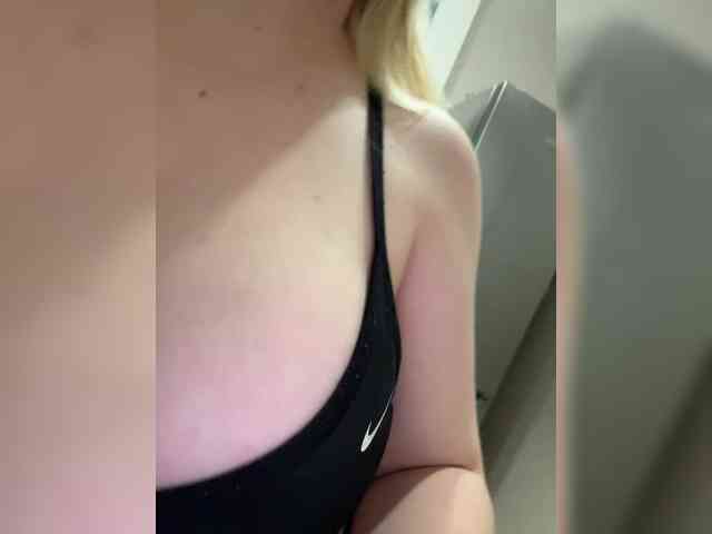 -Sonya699- webcam