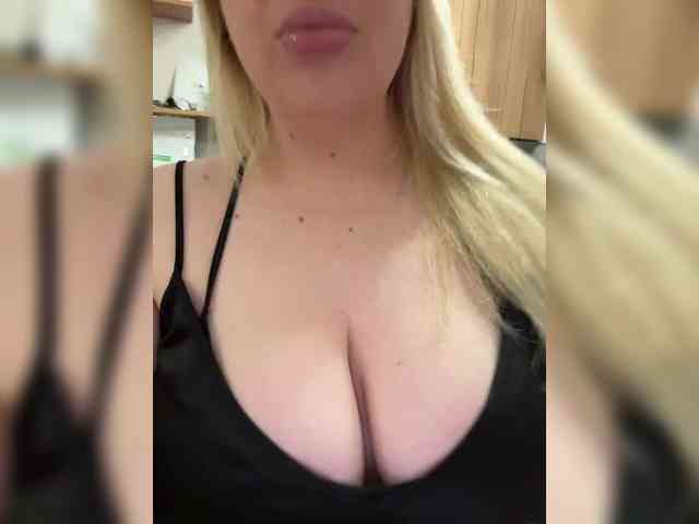 Sonya699 Live Webcam on BongaCams