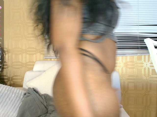 SashaLuxx's BongaCams show and profile