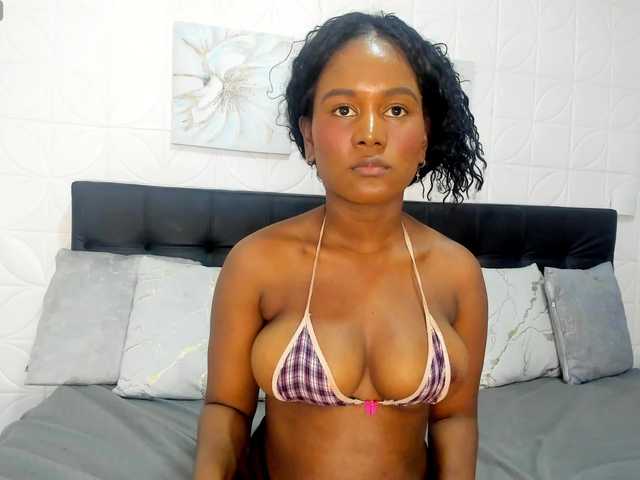 SashaLuxx's BongaCams show and profile