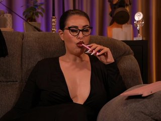 KellyKent Porn Show