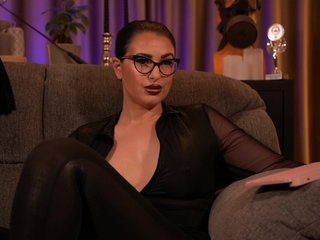 KellyKent Porn Show
