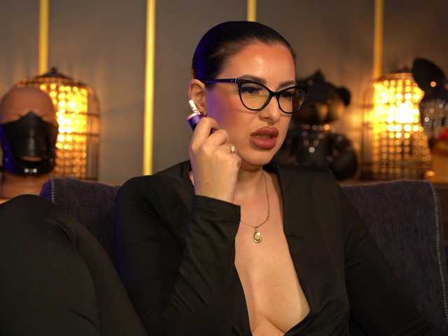 KellyKent Live Cam on BongaCams