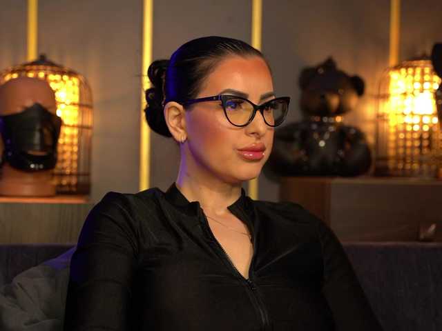 KellyKent live cam profile