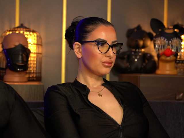 KellyKent live cam profile