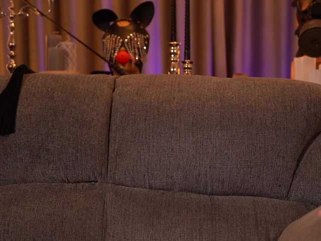 KellyKent's BongaCams show and profile