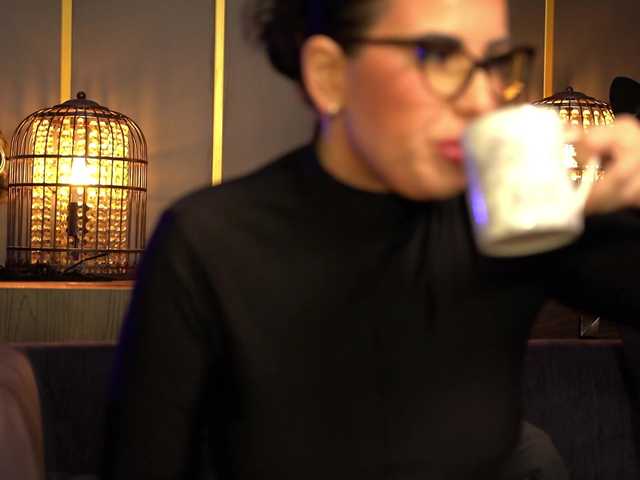 KellyKent's BongaCams show and profile