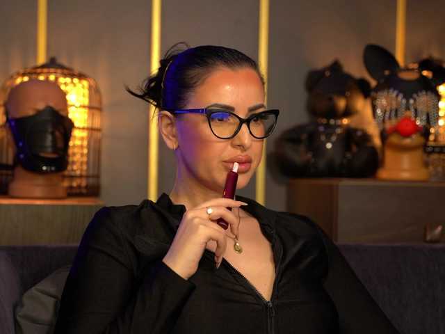 KellyKent live cam profile