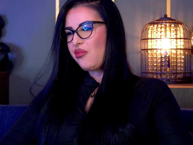 KellyKent's BongaCams show and profile