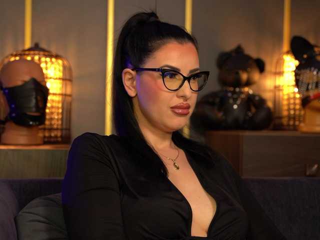 KellyKent's BongaCams show and profile