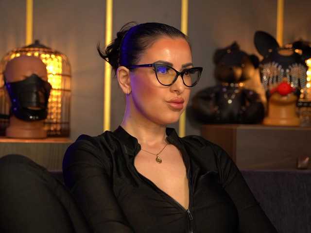 KellyKent live cam profile