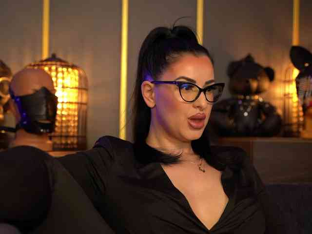 KellyKent Live Webcam on BongaCams