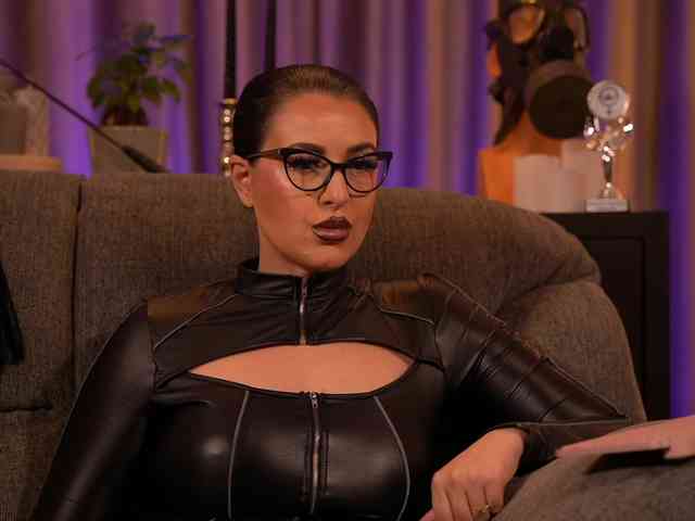 KellyKent Live Webcam on BongaCams