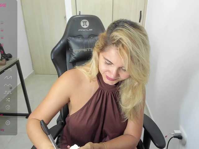 Andylovense's BongaCams show and profile